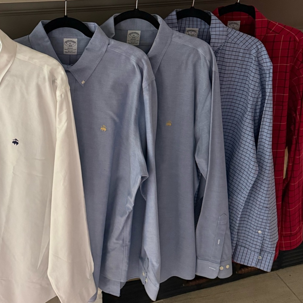 Brooks Brothers set of 5 XL Regent Fit (classic fit) button downs